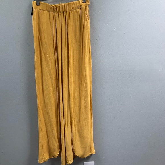 STUDIO F | Pants & Jumpsuits | Studio F Yellow Pants | Poshmark